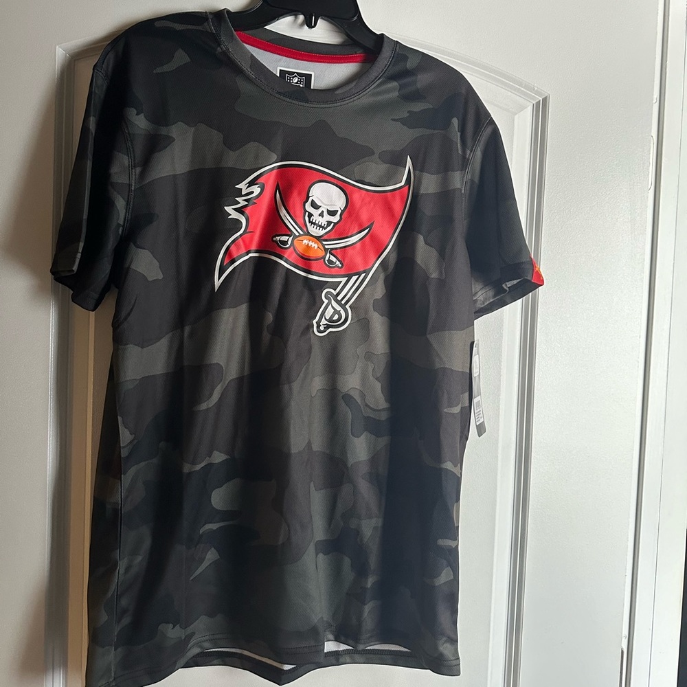 Tampa Bay Buccaneers Military Cameo Shirt